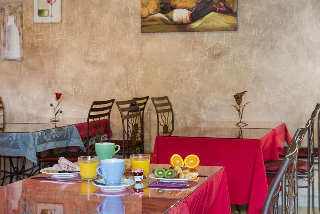 The Originals City, Hotel Le Village Provencal, Aix-En-Provence Nord Pertuis Amenities photo