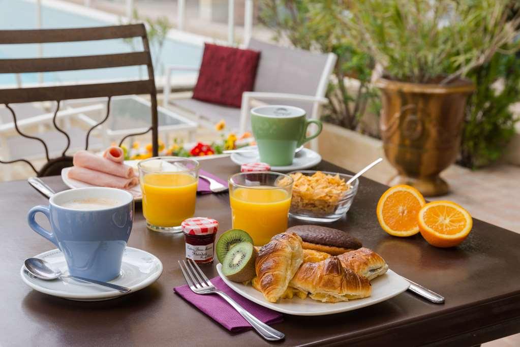 The Originals City, Hotel Le Village Provencal, Aix-En-Provence Nord Pertuis Amenities photo