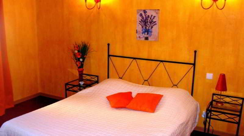 The Originals City, Hotel Le Village Provencal, Aix-En-Provence Nord Pertuis Exterior photo