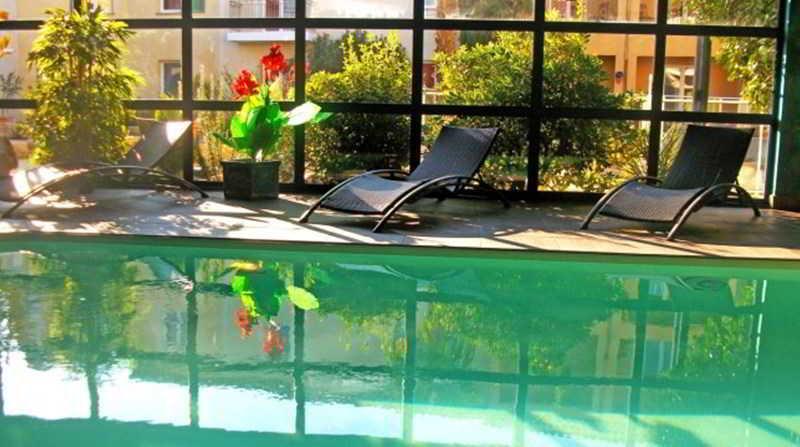 The Originals City, Hotel Le Village Provencal, Aix-En-Provence Nord Pertuis Exterior photo